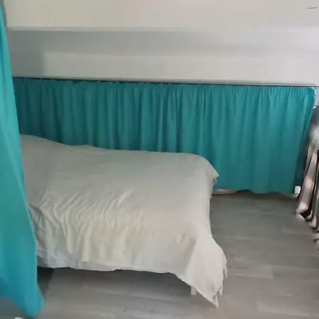 Port T2 Bis Wifi Les Sables 3 شقة