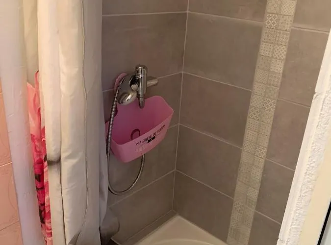 شقة Port T2 Bis Wifi Les Sables 3 *