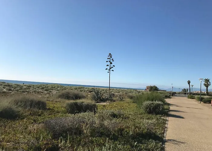 Port T2 Bis Wifi Les Sables 3 شقة *