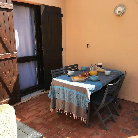 Port T2 Bis Wifi Les Sables 3 Apartment